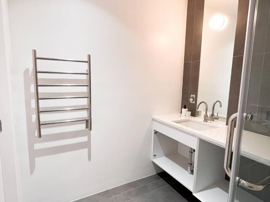 New Beautiful Modern One Bedroom Apt In Brooklyn At Rem-Casa New York Exterior photo